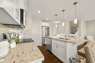 Interior photo 3 of 2256 CASEY CR SW