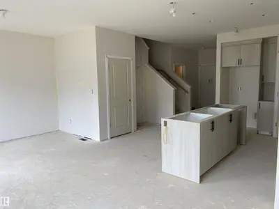 Interior photo 4 of 2362 MUCKLEPLUM WY SW