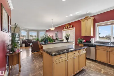 Interior photo 4 of 3720 39 Avenue