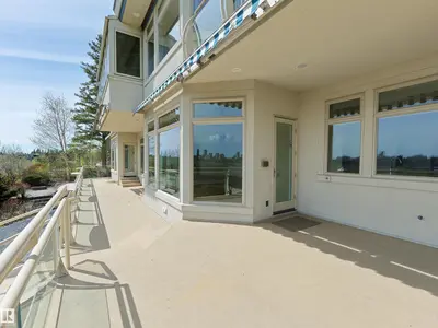 Interior photo 4 of 28 RIVERSIDE CR NW