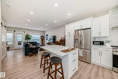 Interior photo 3 of #37 150 EVERITT DR