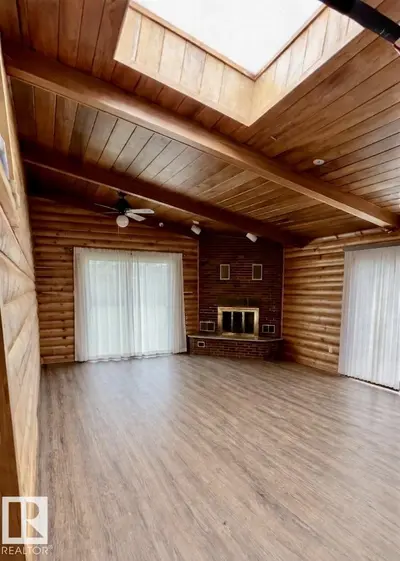 Interior photo 3 of 5233 46 AV