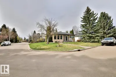Interior photo 3 of 13703 101A AV NW