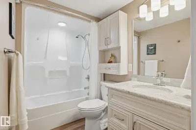 Interior photo 4 of #302 4103 50 ST