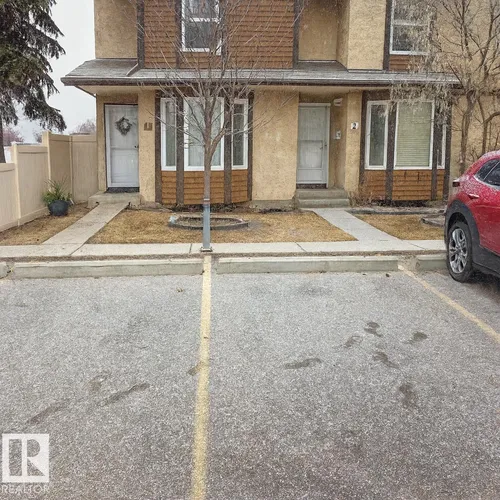 #2 10205 158 AV NW, Edmonton - $225,900