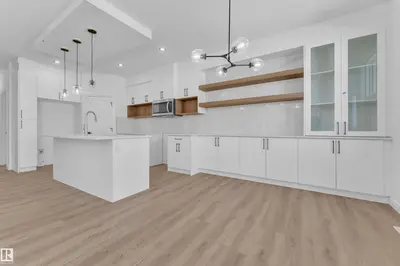 Interior photo 2 of 3610 40 Avenue