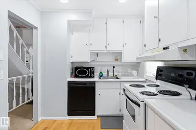 Interior photo 4 of 12215 59 ST NW