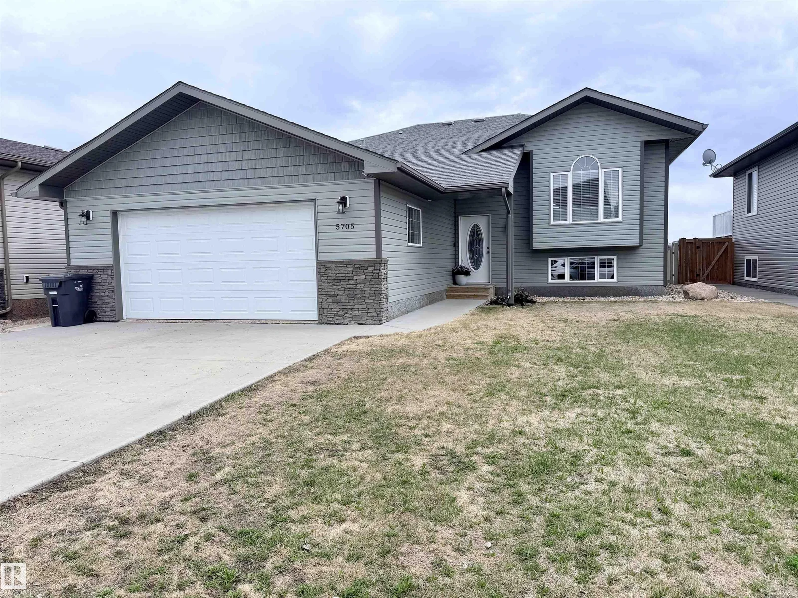 5705 52 AV, St. Paul Town - 4 bedroom Detached Single Family for sale