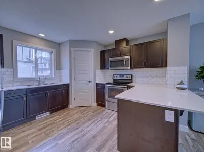 Interior photo 3 of #11 165 Cy Becker BV NW