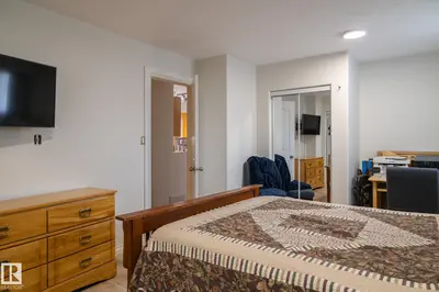 Interior photo 3 of 5132 49 AV