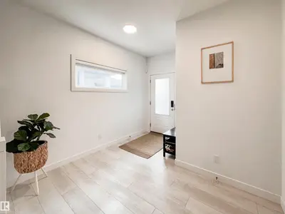 Interior photo 1 of 16 JENNIFER CR