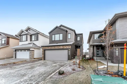 19135 22 AV NW, Edmonton - $684,900