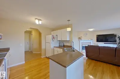 Interior photo 2 of 3540 MCLEAN CR SW