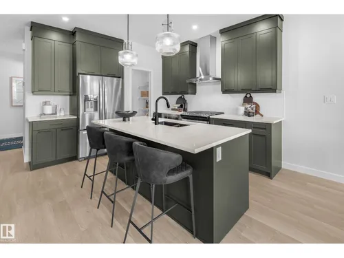 5641 HAWTHORN WY SW, Edmonton - $506,513
