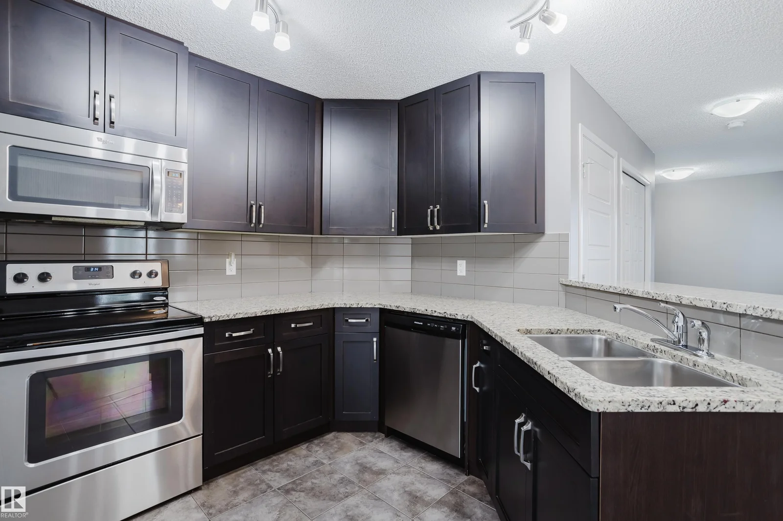 14007 164 AV NW, Edmonton - 3 bedroom Duplex for sale
