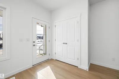 Interior photo 1 of 516 176 AV NE