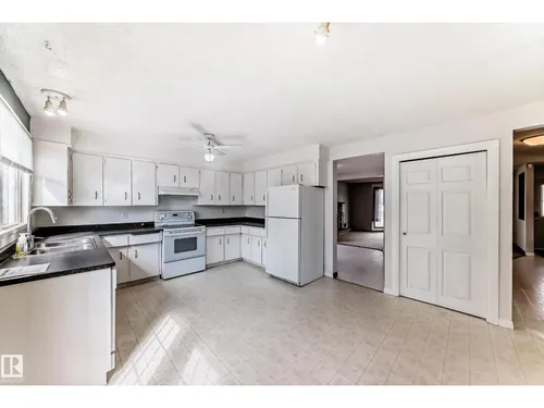 3801 33 AV, Leduc - $450,000
