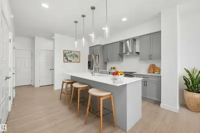 Interior photo 2 of 1044 CRISTALL CR SW