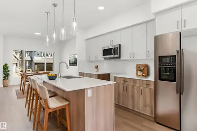 Interior photo 4 of 20703 43 AV NW