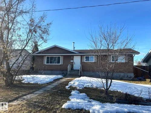 4912 55 AV, Wildwood - $245,500