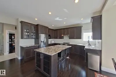 Interior photo 4 of 5512 64 ST