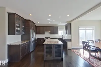 Interior photo 3 of 5512 64 ST
