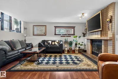 Interior photo 4 of 3332 44B AV NW