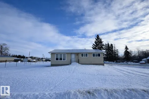4901 50 ST, Pibroch - $136,900