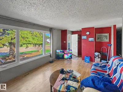 Interior photo 1 of 4108 47 ST