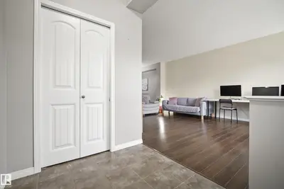 Interior photo 1 of 3030 ARTHURS CR SW