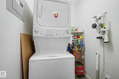Interior photo 3 of #334 504 ALBANY WY NW