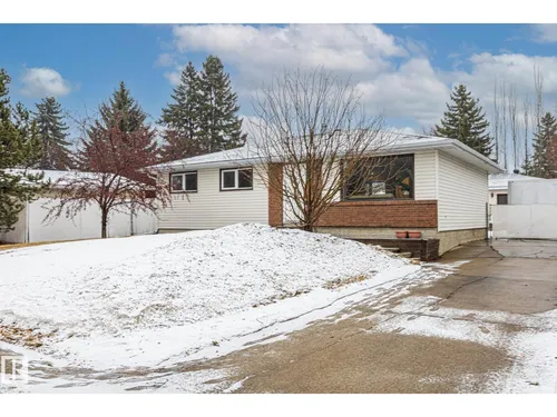 4 GILMORE AV, Sherwood Park - $514,900
