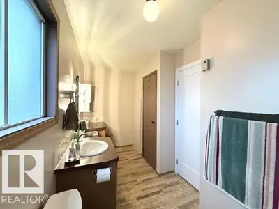Interior photo 4 of 1350 Lakewood Crossing