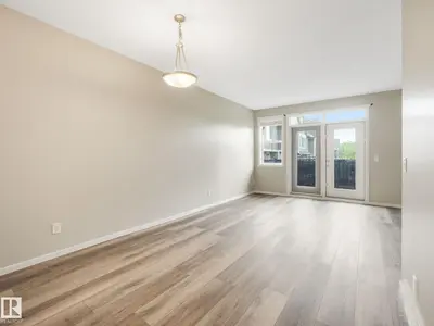 Interior photo 3 of #122 603 WATT BV SW