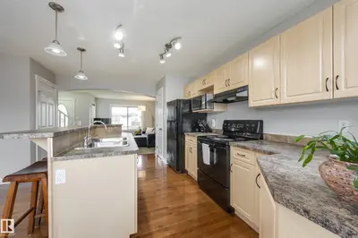 Interior photo 2 of 91 SUMMERFIELD PT