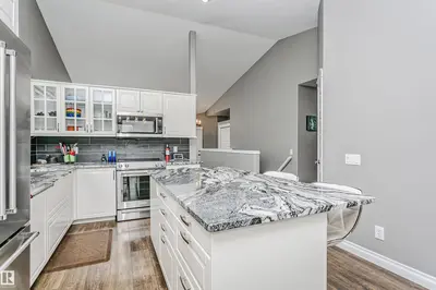 Interior photo 3 of 12907 136 ST NW NW