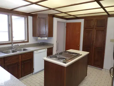Interior photo 2 of 9126 117 ST NW