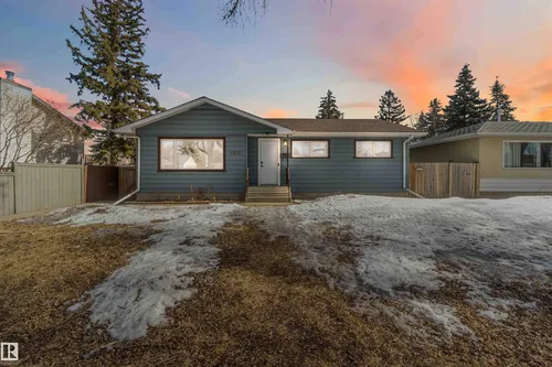 12121 38 ST NW, Edmonton - $384,900