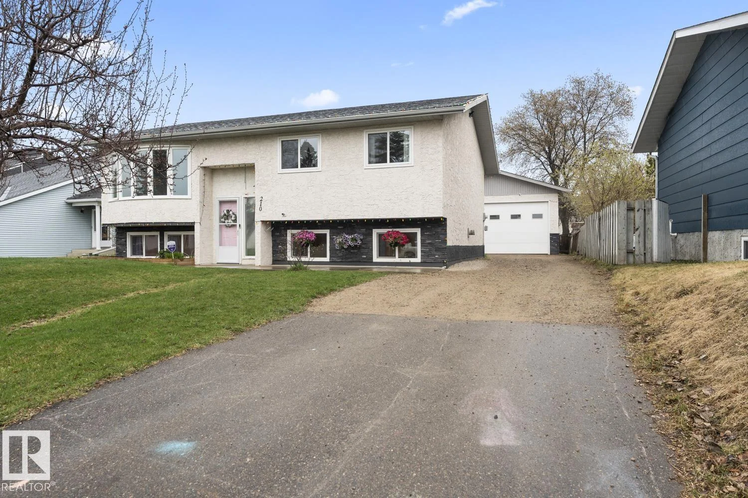 210 20A ST, Cold Lake - 5 bedroom Detached Single Family for sale
