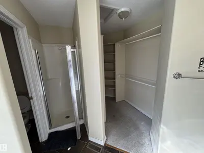 Interior photo 3 of 3516 49 AV