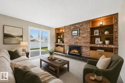 Interior photo 4 of 692 LEE RIDGE RD NW