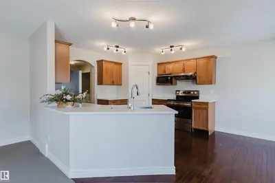 Interior photo 4 of 1140 115 ST SW