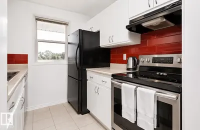 Interior photo 3 of #315 11218 80 ST NW