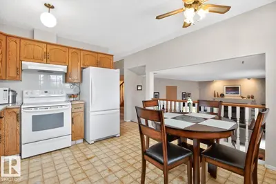 Interior photo 3 of 3516 37 ST NW