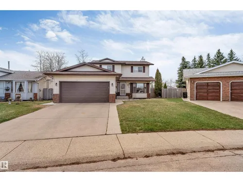 3619 34A AV NW, Edmonton - $560,000