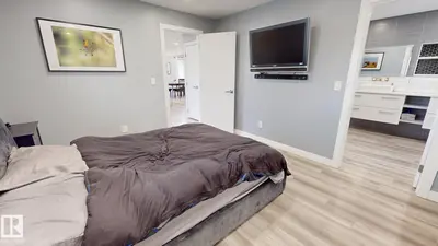 Interior photo 2 of 5308 94B AV NW