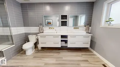 Interior photo 3 of 5308 94B AV NW
