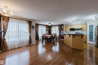 Interior photo 3 of 1764 MELROSE CR SW