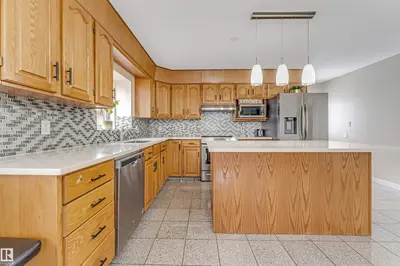 Interior photo 3 of 1529 49A ST NW NW