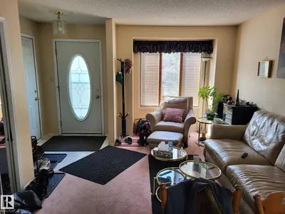 Interior photo 4 of 54 DARLINGTON DR